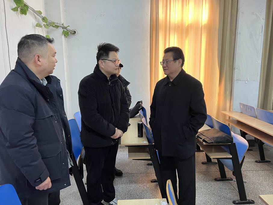 刘宏校长交流照片